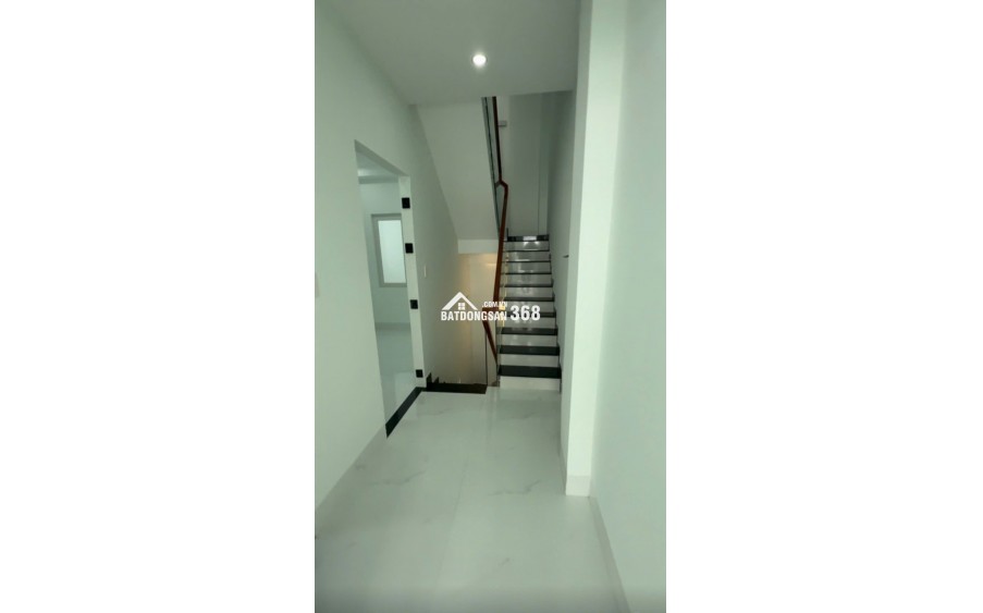 NHÀ 4 TẦNG MỚI XÂY, mặt tiền thục, GẦN VÕ VĂN KIỆT, DTsd 160m2, NHỈNH 6ty